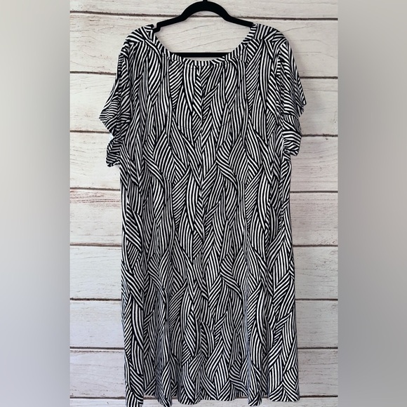 Terra & Sky Swing Dress Size 1X (16W–18W)
Dark Navy & White Office School Church - Picture 2 of 8